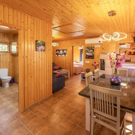 El Majao, Semi Heated Pool, Private *